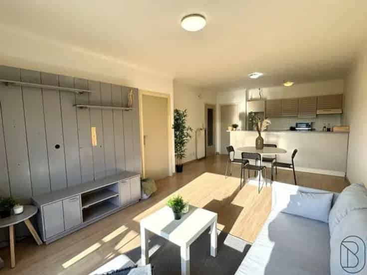 Appartement Te Koop Kortrijk: Balkon Garage Instapklaar