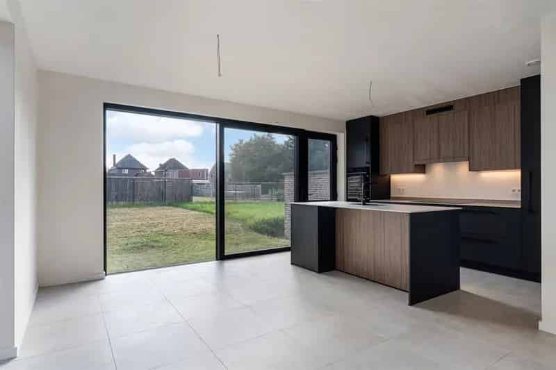 Moderne Nieuwbouwwoning Ruime Tuin Doodlopende Straat