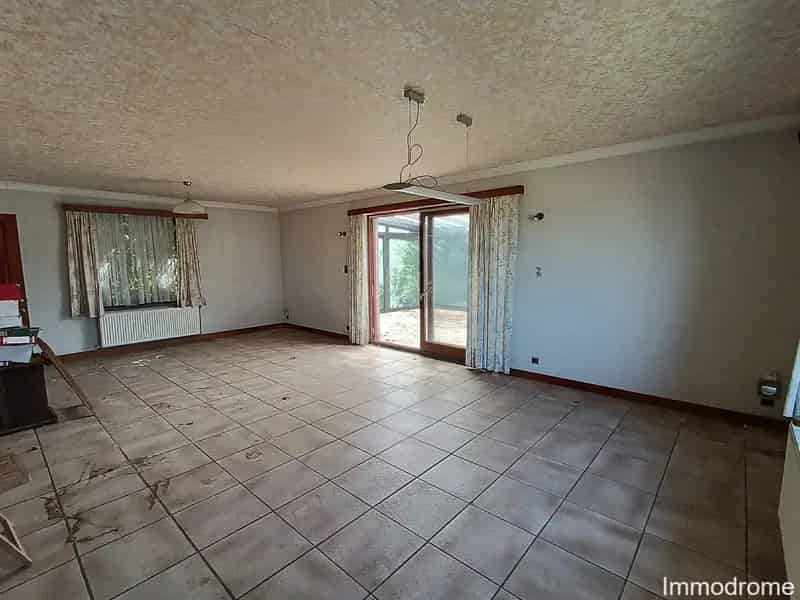 Ruime Bel-etage woning te koop Binkom