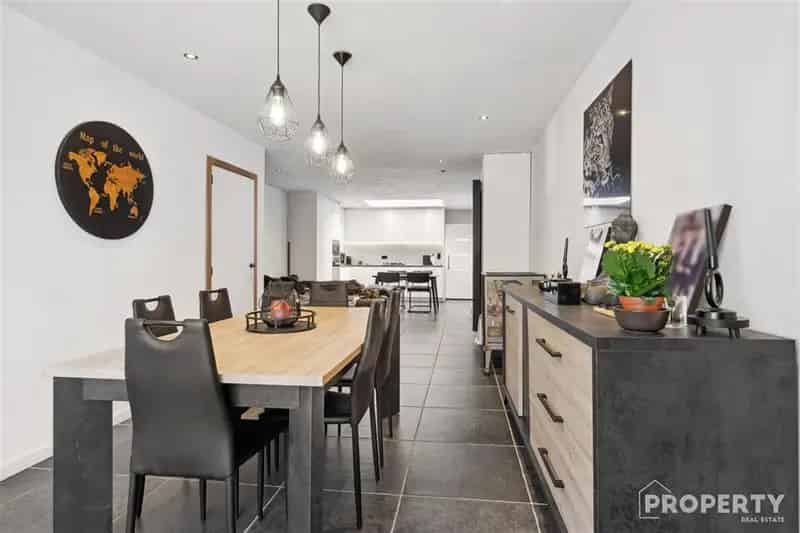 Huis te huur Kortrijk 180m² 4 slaapkamers moderne afwerking