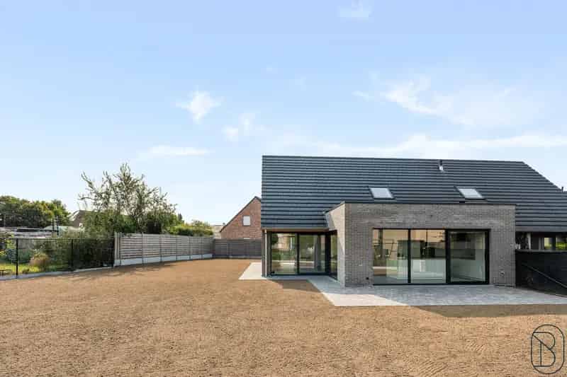 Moderne Nieuwbouwwoning 3 Slaapkamers te Huur