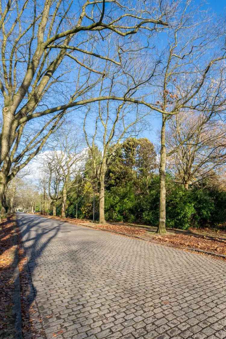 Exclusief bouwgrond te Brasschaat met een oppervlakte van 3534m²