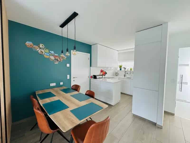 Huis te huur Roeselare - Instapklare woning met garage