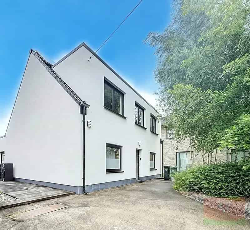Huis te huur Lede: 4 slaapkamers, grote tuin, nabij E40