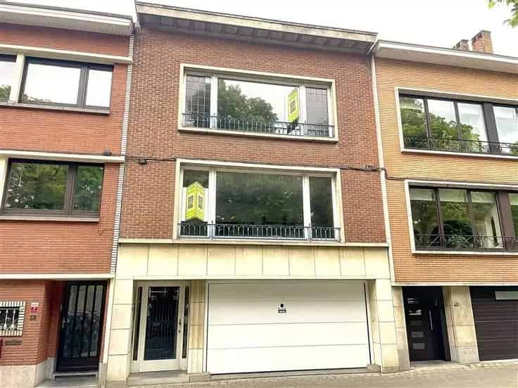 Huis Te Koop 345m2 Twee Appartementen Tuin