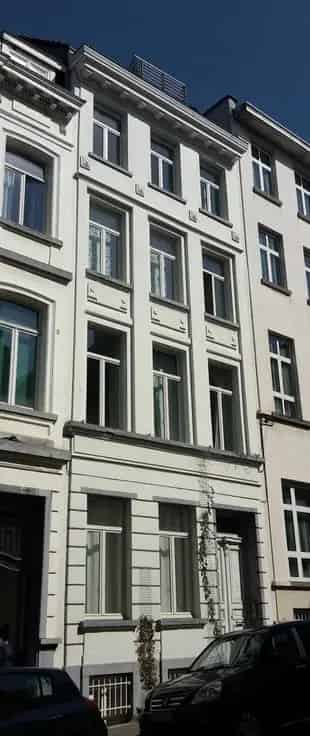 Duplex Te Koop Stil Huis Gerenoveerd 2014