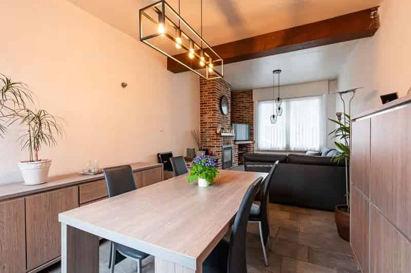 Huis te koop Adegem: 4 slaapkamers, gerenoveerd