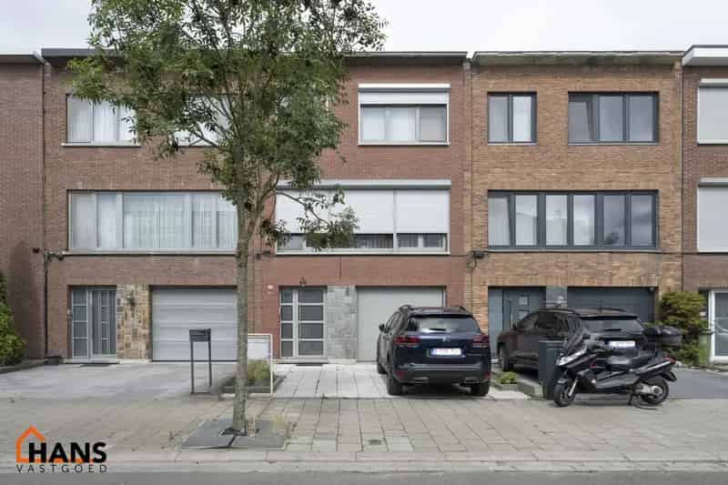 Huis te koop: Bel-"etage met 3 slaapkamers en tuin