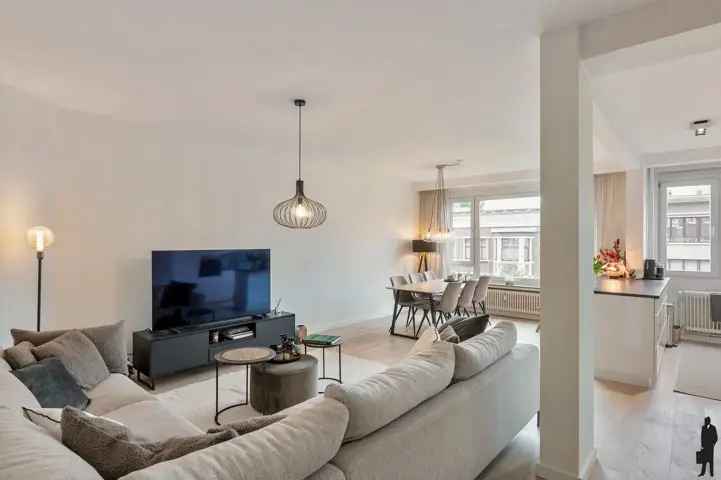 Appartement te koop Antwerpen: Instapklaar 2 Slaapkamers