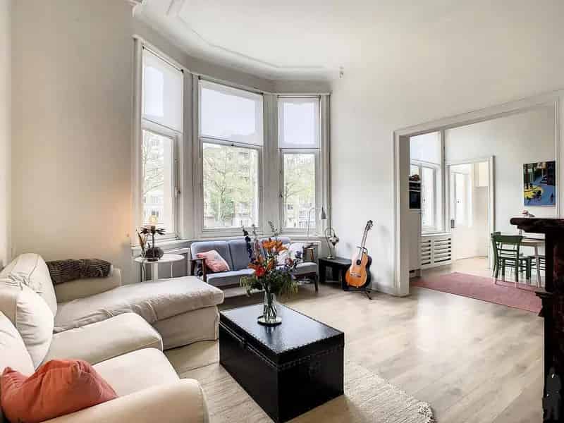 Appartement te koop: Authentiek Art Nouveau appartement