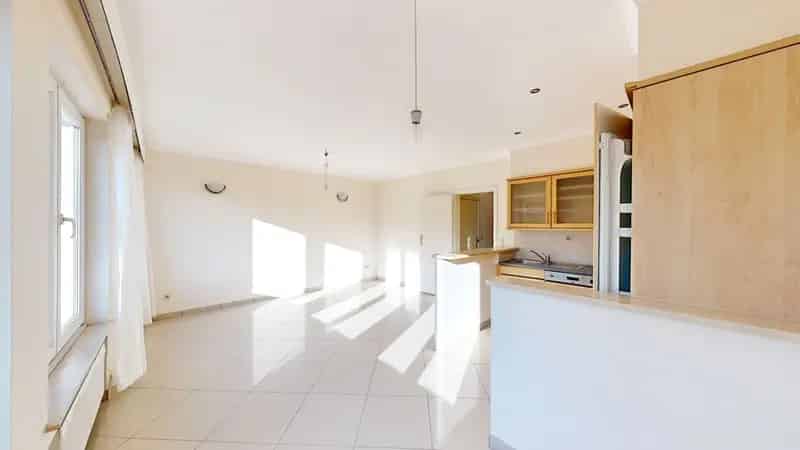 Appartement te Woluwe-Saint-Pierre 1 slaapkamer + bureau 70m²