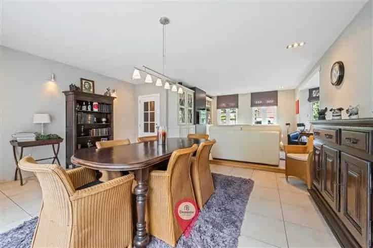 Huis Te Koop Ruddervoorde: Ruime Gezinswoning met Tuin