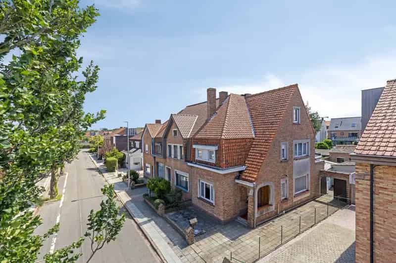 Huis te Koop Brugge: Charmante woning met 4 slaapkamers en tuin