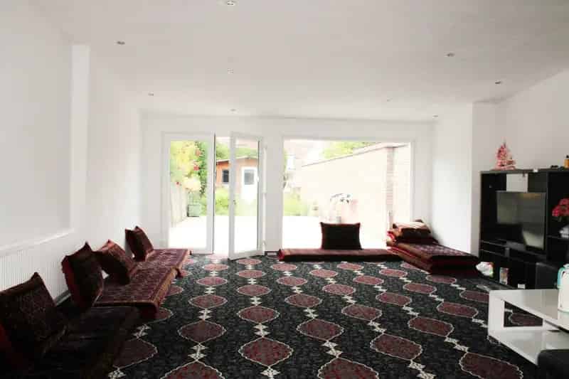 Ruime woning te koop Sint-Niklaas 4 slaapkamers tuin