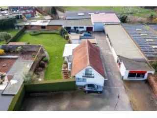 Kantoor Magazijn Woning te Koop Wommelgem