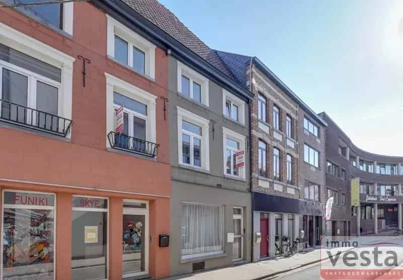Ruime Stadswoning Te Renoveren