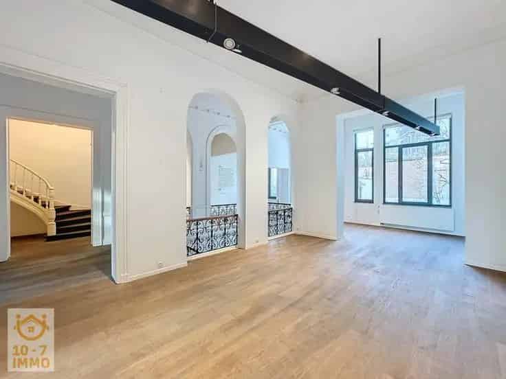 Appartementsblok Te Koop Avenue Louise Brussel 2000m²