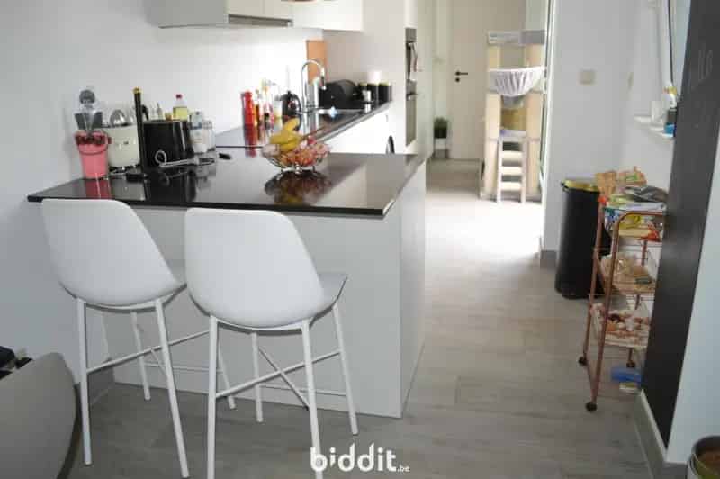 INSTAPKLARE, COSY EN MODERNE GEZINSWONING MET POTENTIEEL