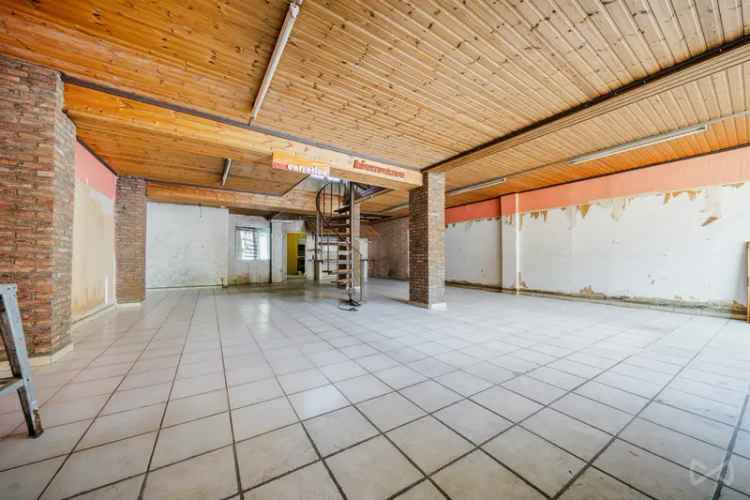 Huis te koop Braine-le-Comte: 4 slaapkamers, werkruimte en grote tuin