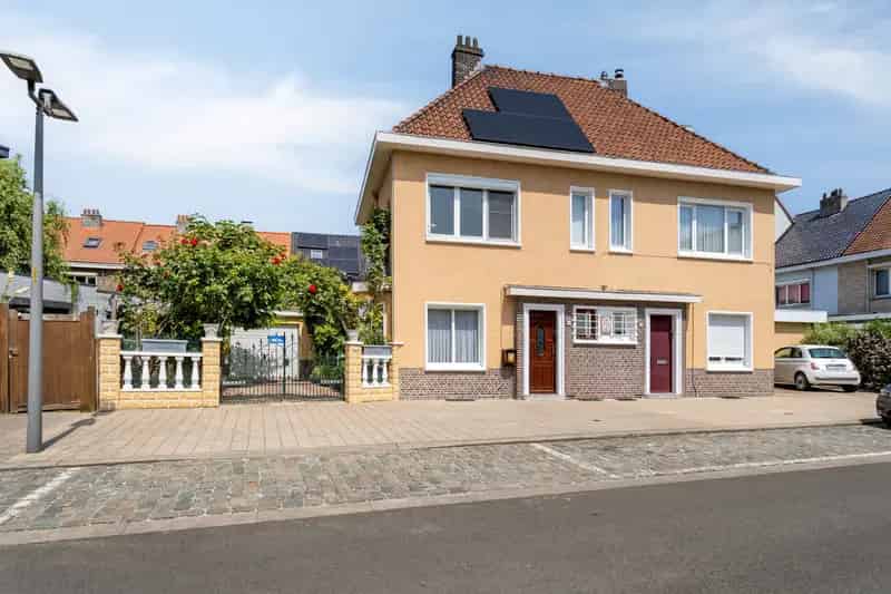 Huis te koop: 2 slaapkamers, tuin, garage, zonnepanelen