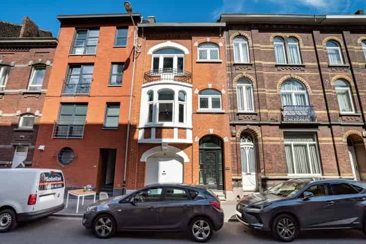 Appartementenblok Te Koop Charleroi 8 slaapkamers