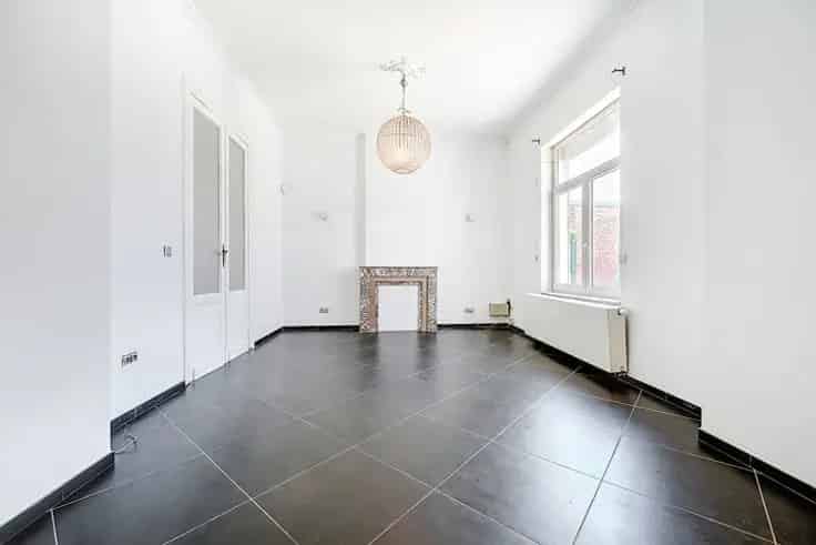 Huis Te Koop Jumet: Charmant Herenhuis met Moderne Comfort