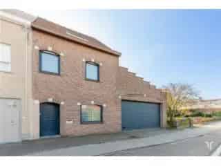 Huis te koop Harelbeke 3 slaapkamers ruime loods
