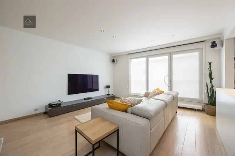 Appartement te koop Deurne Zuid 100m2 2 slaapkamers garage EPC A