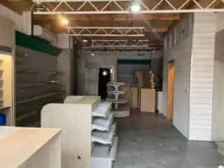 Industrie te koop Lambusart: Woning Shop Pomp Carwash Atelier
