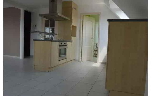 Huur 2 slaapkamer appartement van 105 m² in Namur