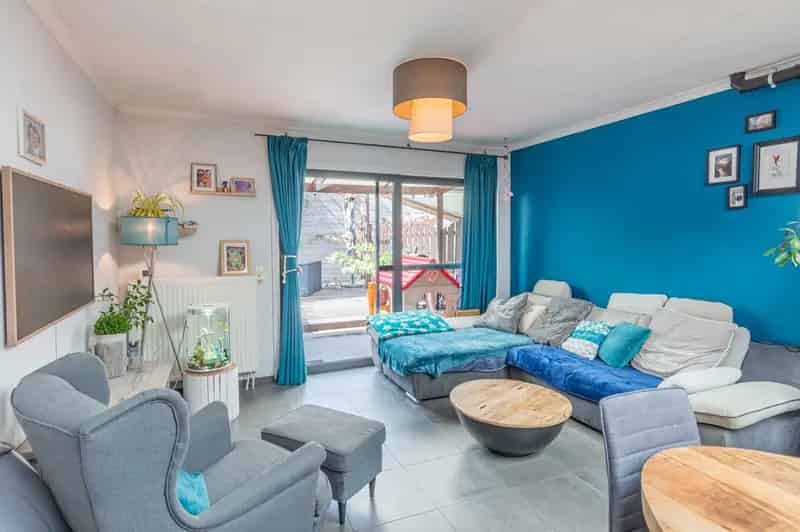 Instapklare starterswoning met garage op centrale locatie