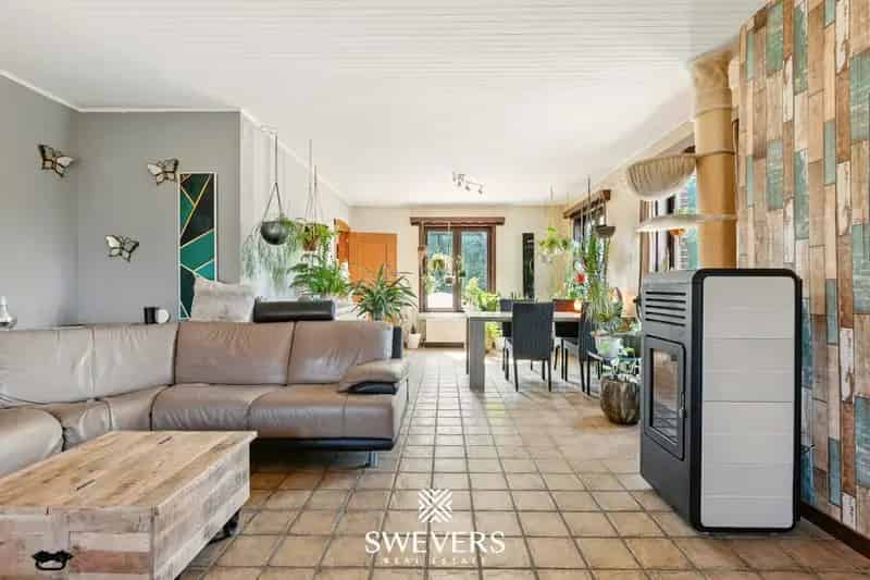 Gezinswoning 210m² Zonnepanelen Uitbreidingsmogelijkheden