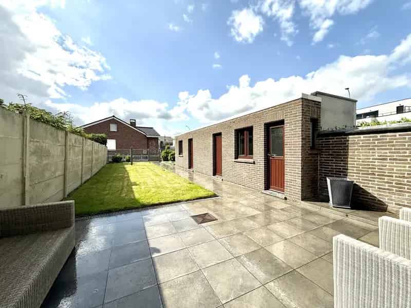 Huis te koop: Grote tuin 2 slaapkamers