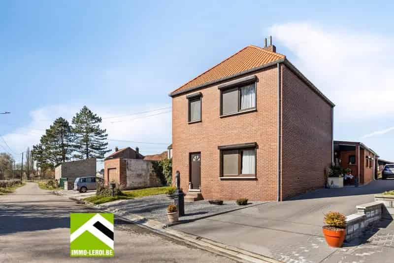 Woning te koop Tongeren: Ruime woning met diepe tuin