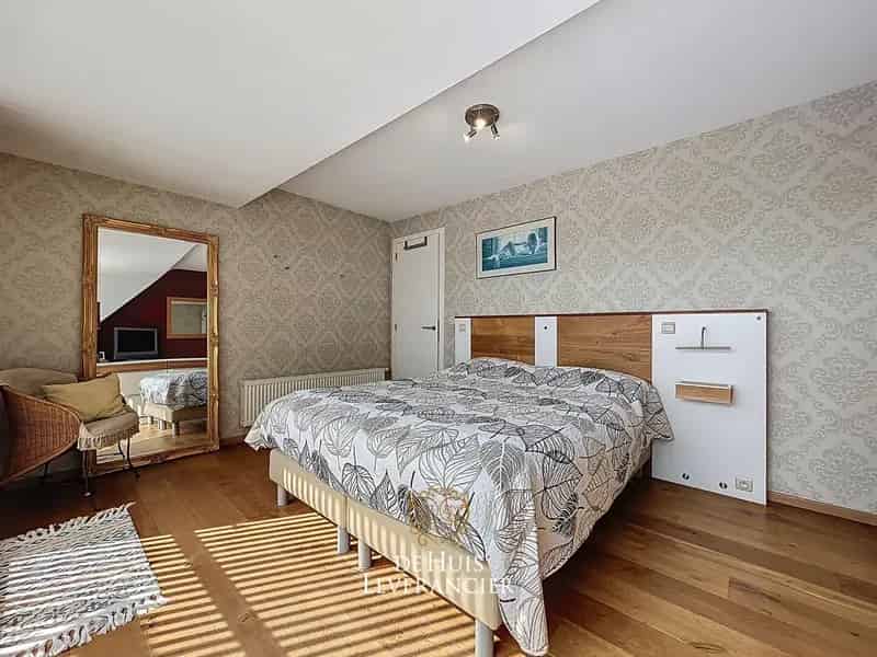 Moderne woning te koop EPC A 3 garages design keuken