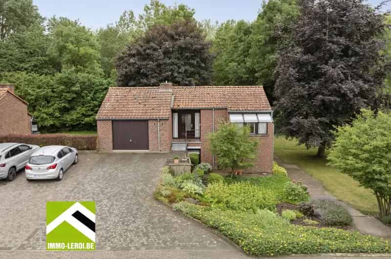Ruime Open Bebouwing met Zalige Tuin in Tongeren Borgloon