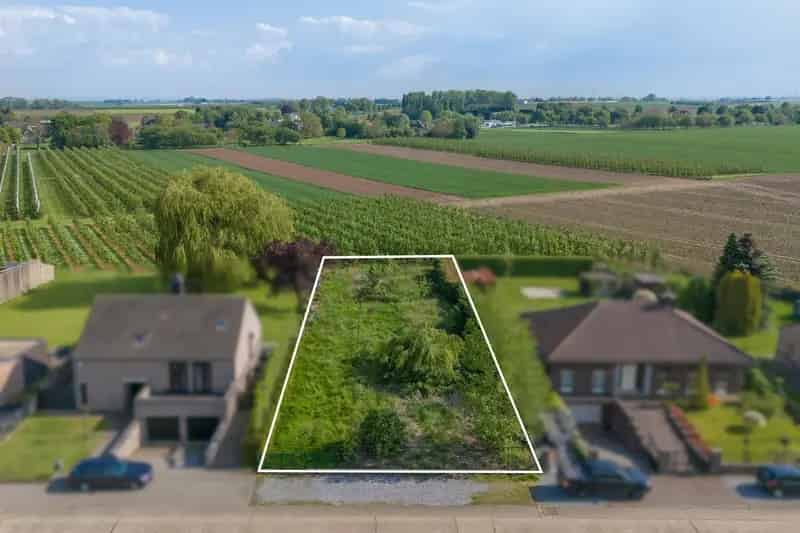 Riant Bouwperceel met Weids Uitzicht