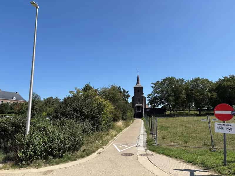 Bouwgrond Batsheers 8a 29ca Halfopen Bebouwing