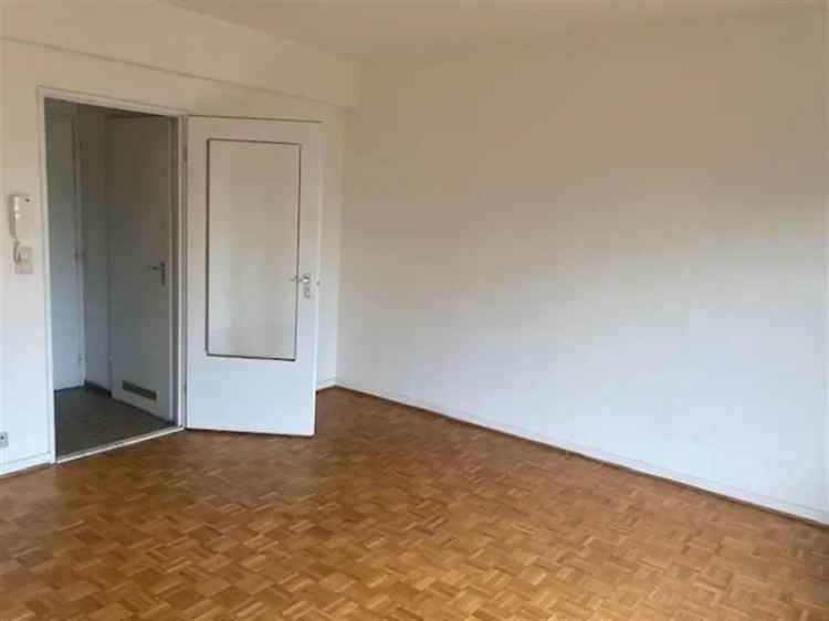 Ongemeubelde Studio Maria-Louizasquare