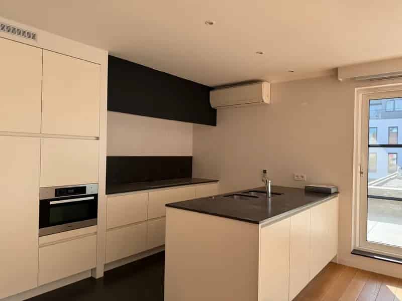 Appartement te huur 95m2  Zonneterras 2 slaapkamers Miele keuken