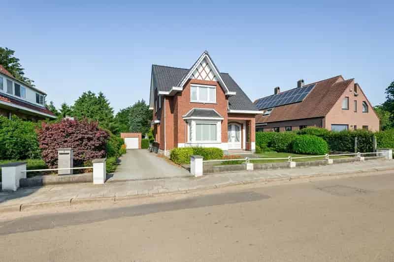 Ruime woning 3 slaapkamers tuin 726m² garage Mechelen