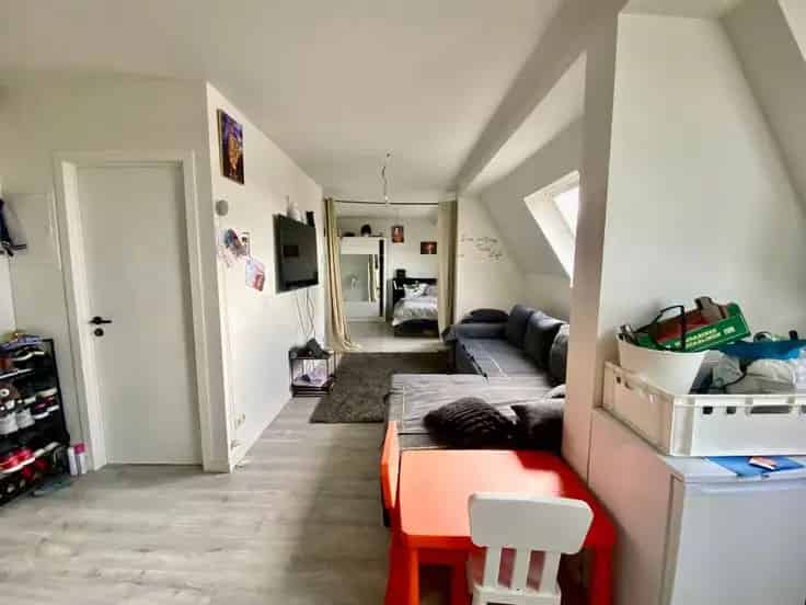 Studio te Koop: 55m² gerenoveerd appartement