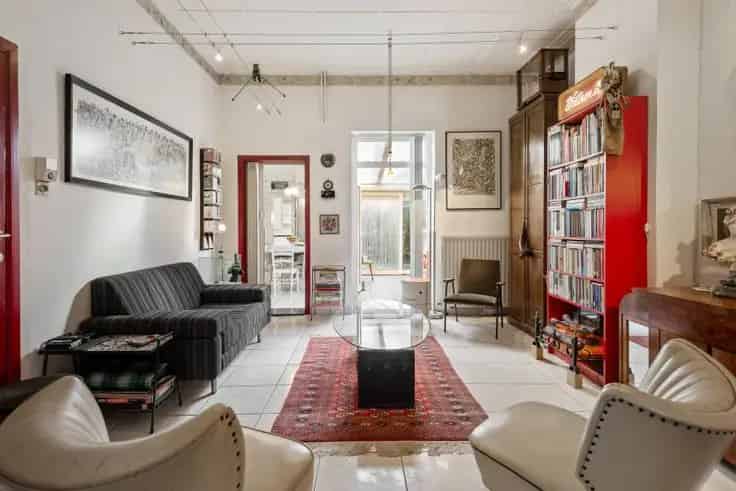 Huis Te Koop Brasschaat: Gezinswoning met Tuin