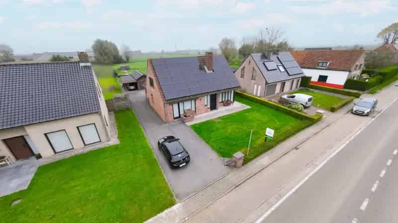 Villa te koop 4 slaapkamers 2 garages Roesbrugge