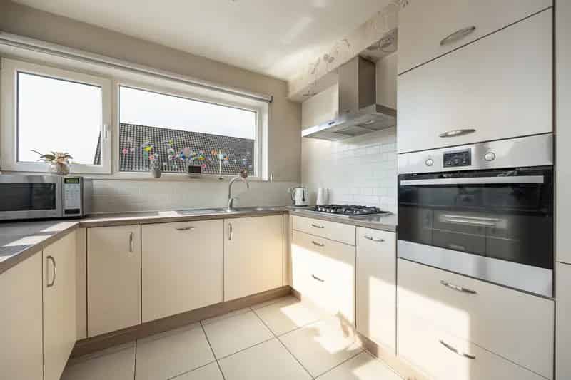 Huis te koop: Instapklare woning 3 slpk, tuin, garage, label B