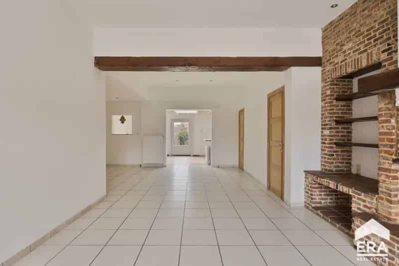 Gerenoveerde woning 4 slaapkamers tuin garage te koop
