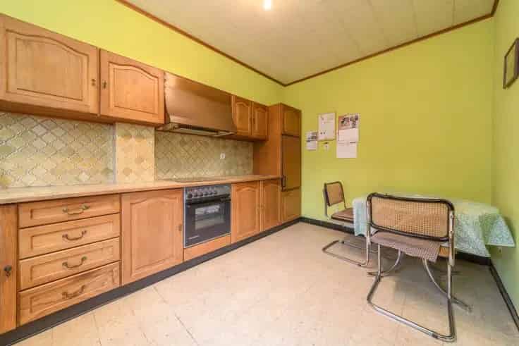 Huis Te Koop Erembodegem: Ruime gezinswoning met tuin en garage