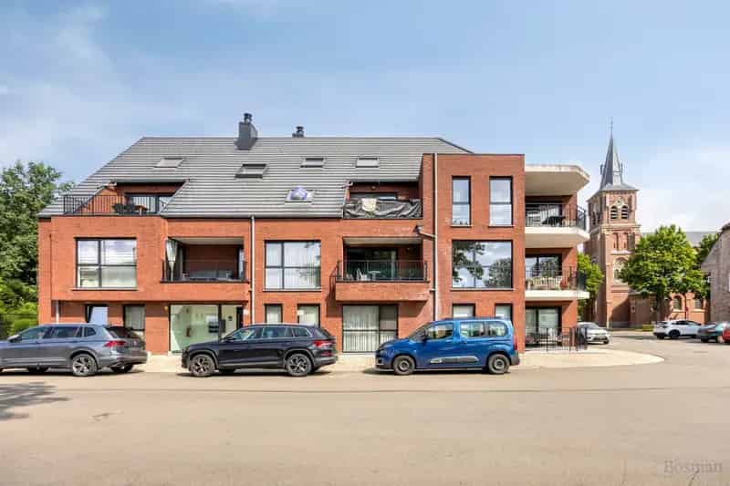 Duplex Appartement 4 slaapkamers te Schoot