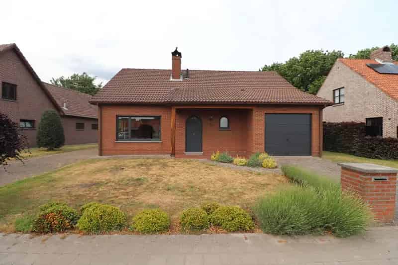 Laagbouwwoning 2 slaapkamers garage terras tuin