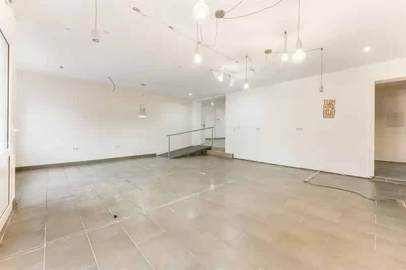 Handelspand 200m² Webbekom Wonen